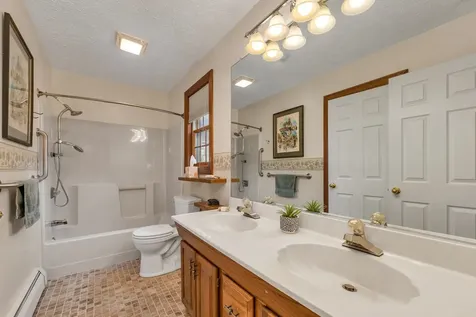 674 Elm Street Laconia NH 03246