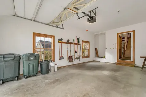 674 Elm Street Laconia NH 03246