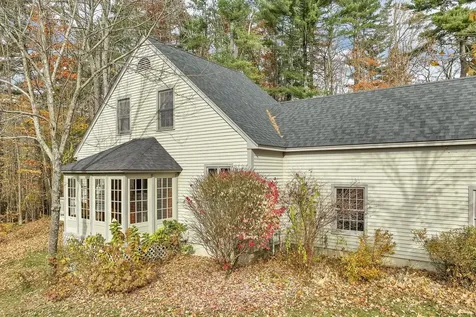 674 Elm Street Laconia NH 03246