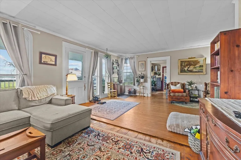 7808 Vt Route 22a Addison VT 05491