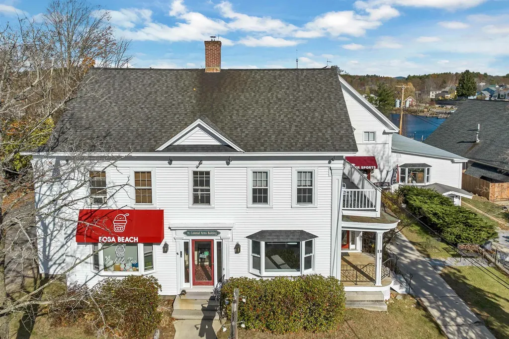 11 Mill Street Wolfeboro NH 03894