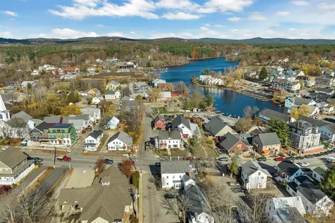 11 Mill Street Wolfeboro NH 03894