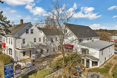 11 Mill Street Wolfeboro NH 03894