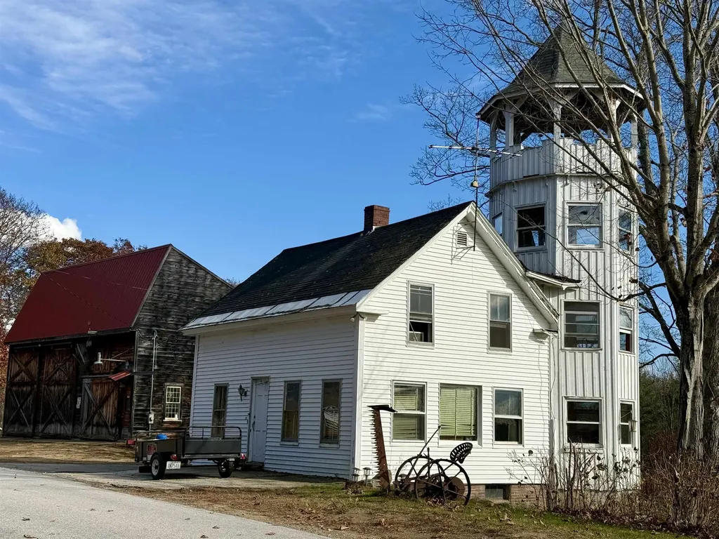 7295 Oak Hill Road Loudon NH 03307