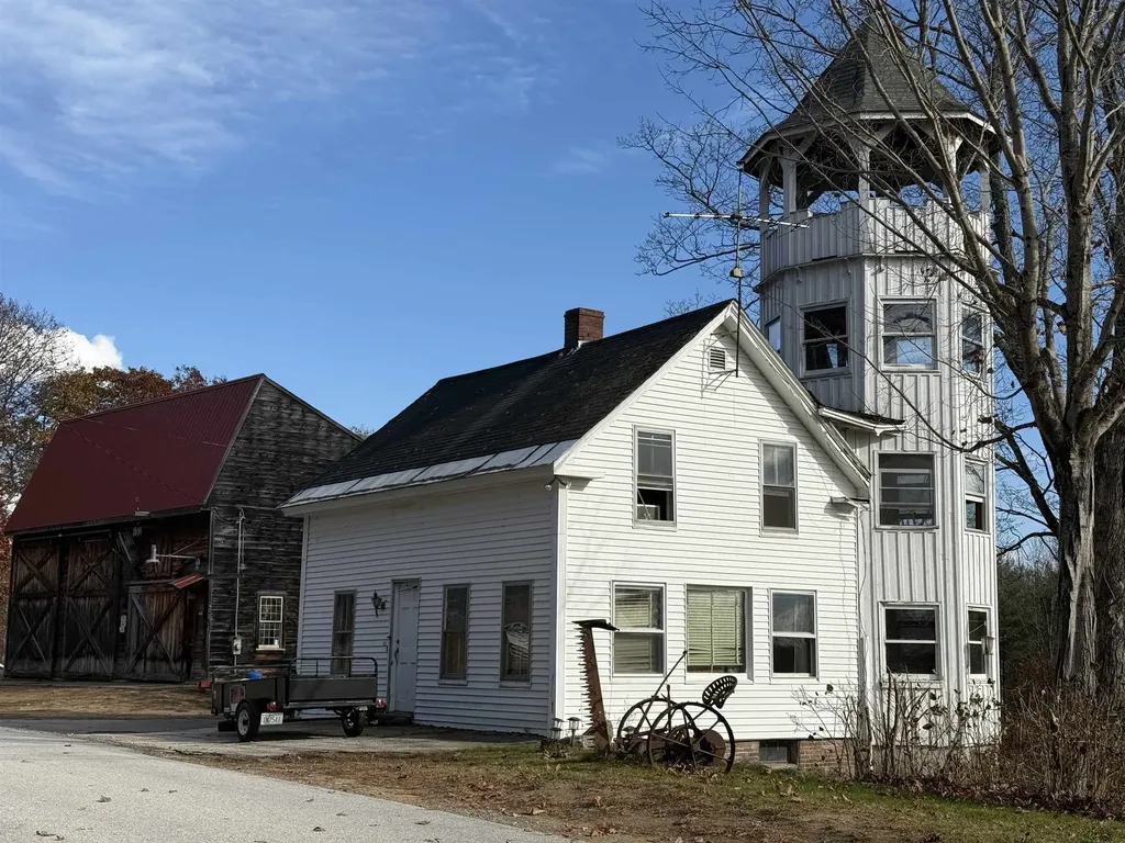 7295 Oak Hill Road Loudon NH 03307