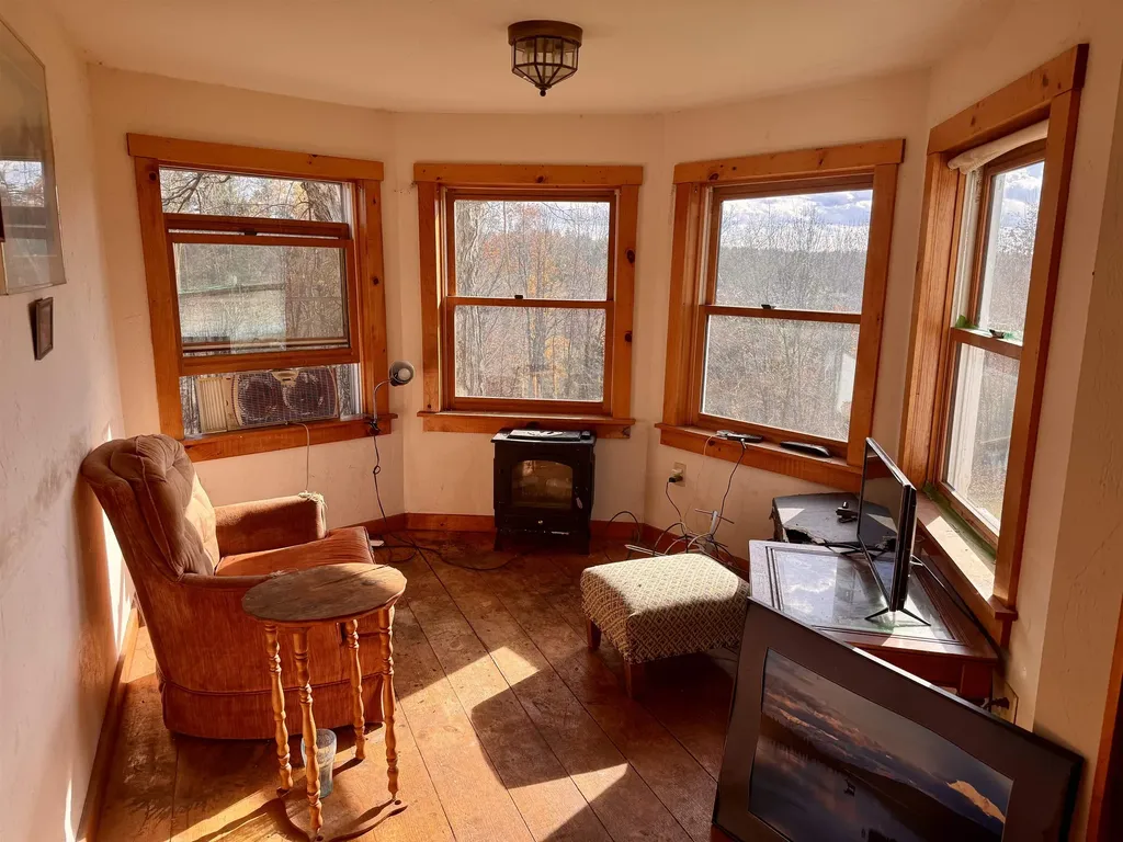 7295 Oak Hill Road Loudon NH 03307