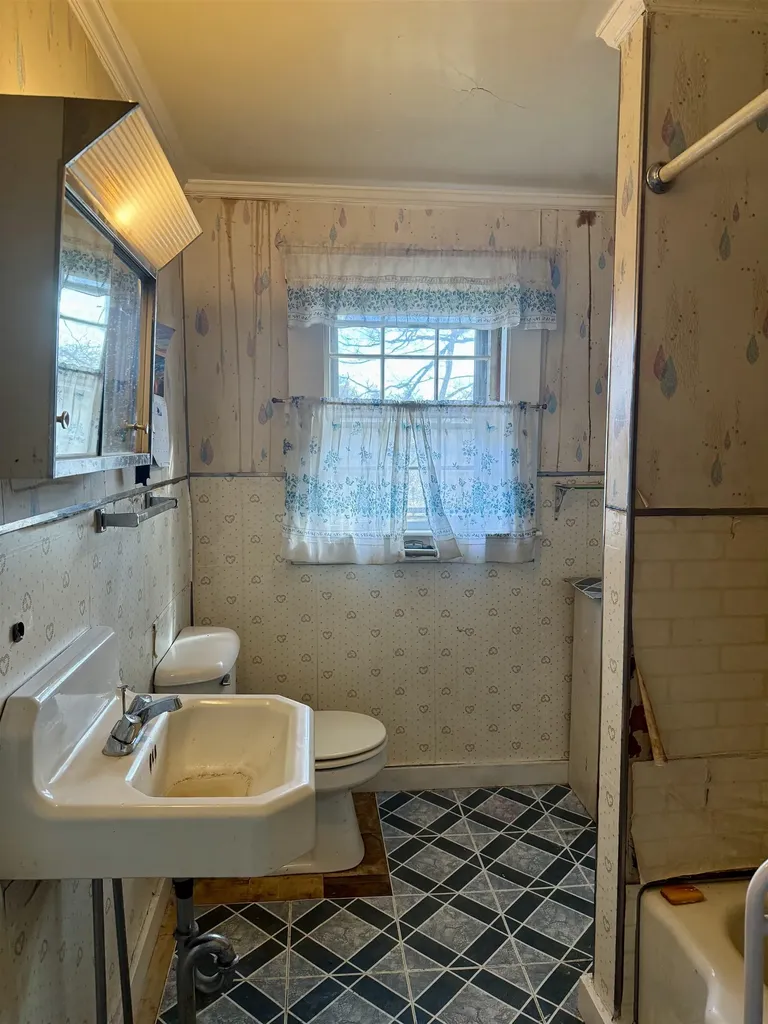 7295 Oak Hill Road Loudon NH 03307