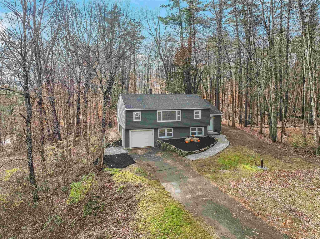693 Hunkins Pond Road Sanbornton NH 03269