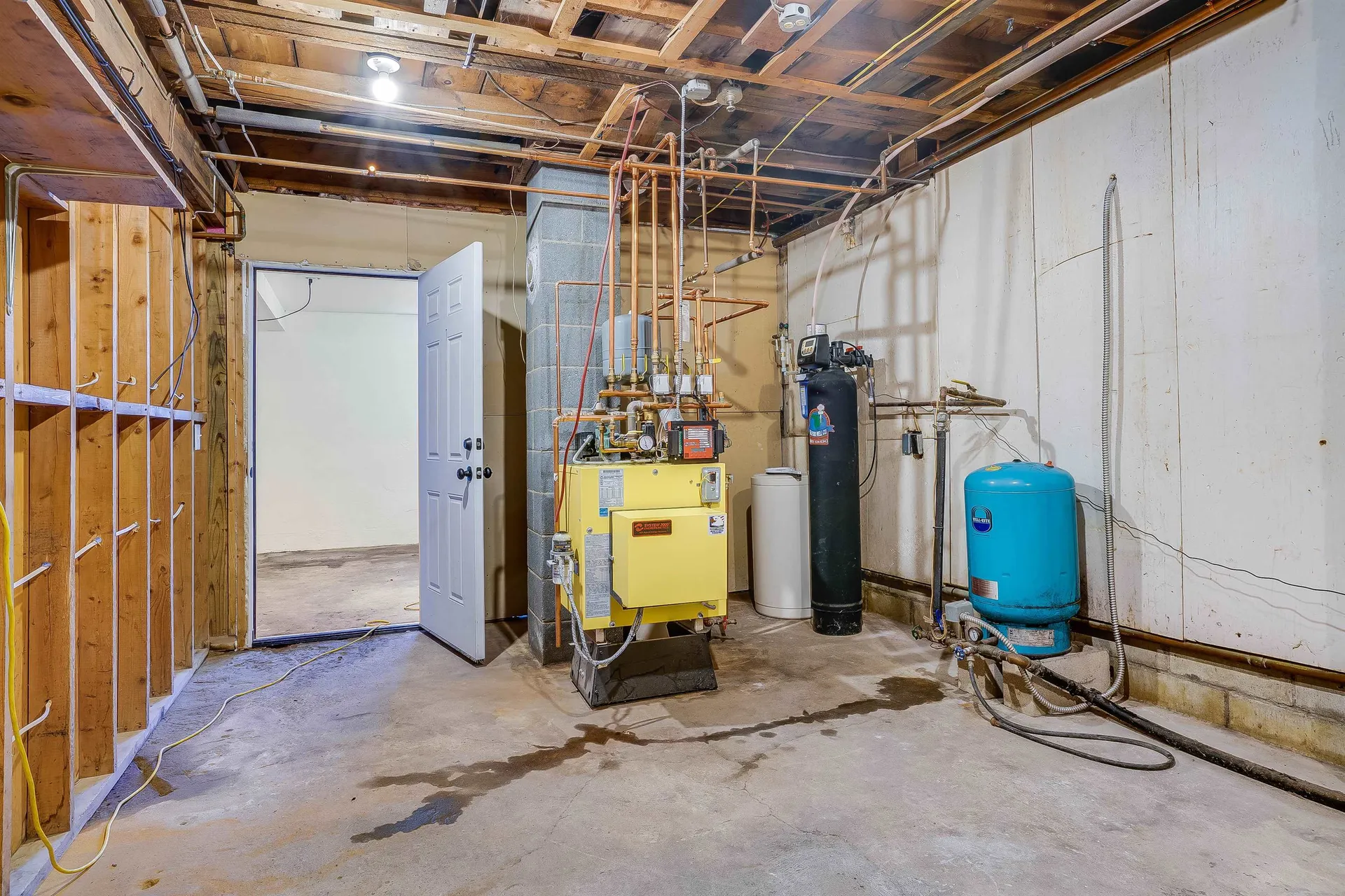 693 Hunkins Pond Road Sanbornton NH 03269