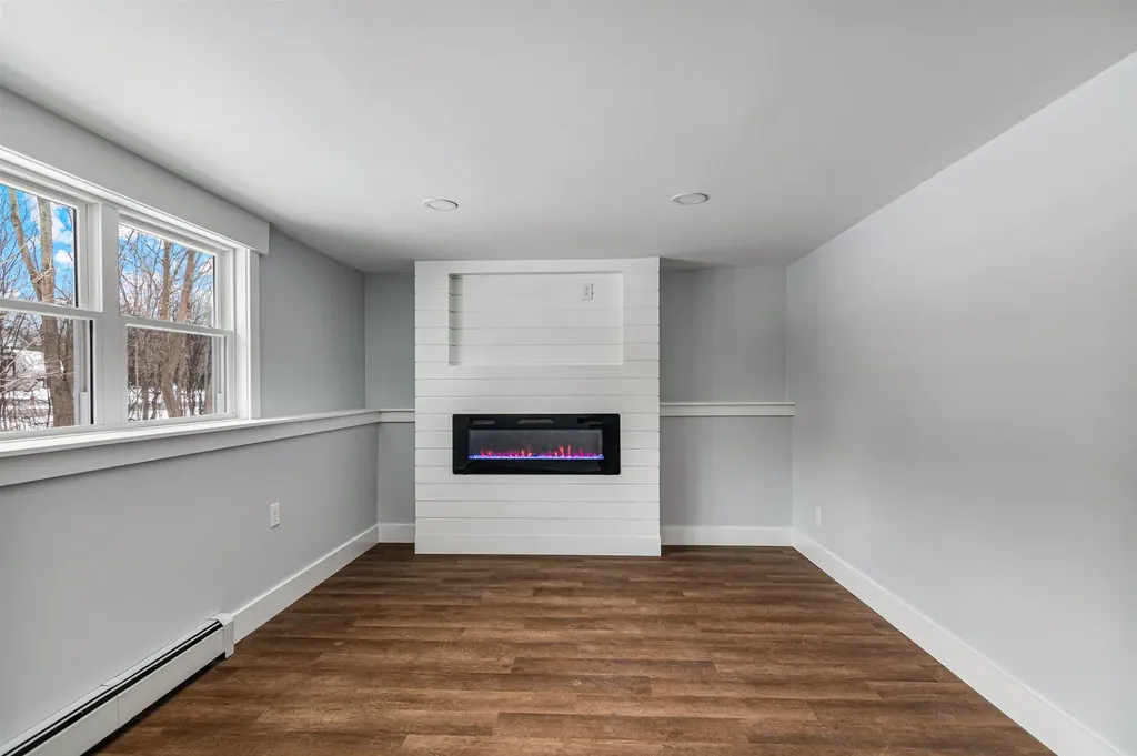 68 Don Mar Terrace Colchester VT 05446