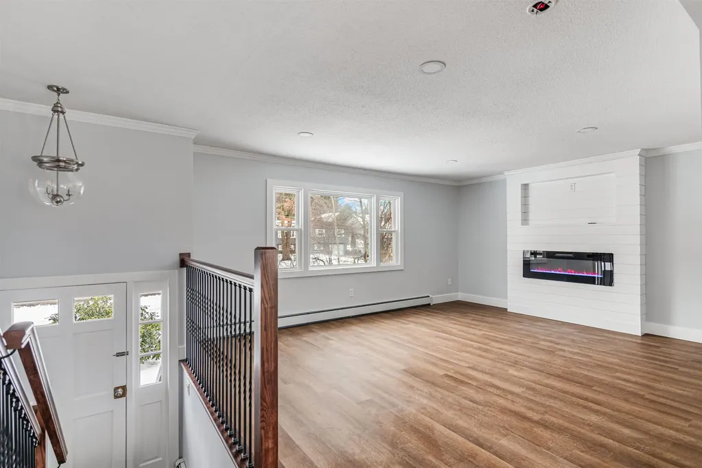 68 Don Mar Terrace Colchester VT 05446