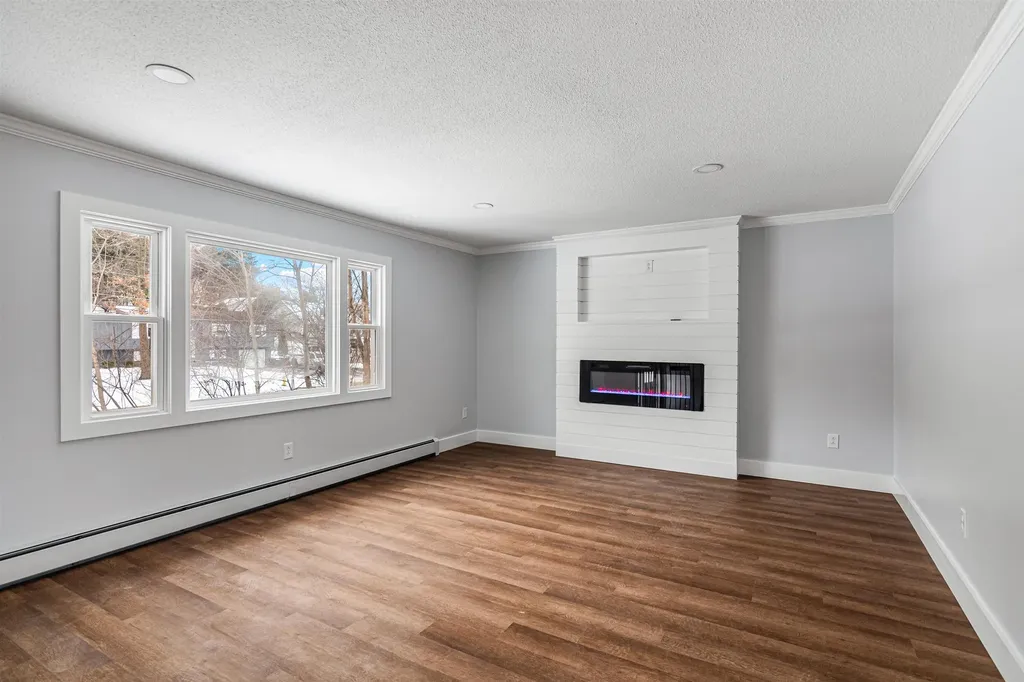 68 Don Mar Terrace Colchester VT 05446