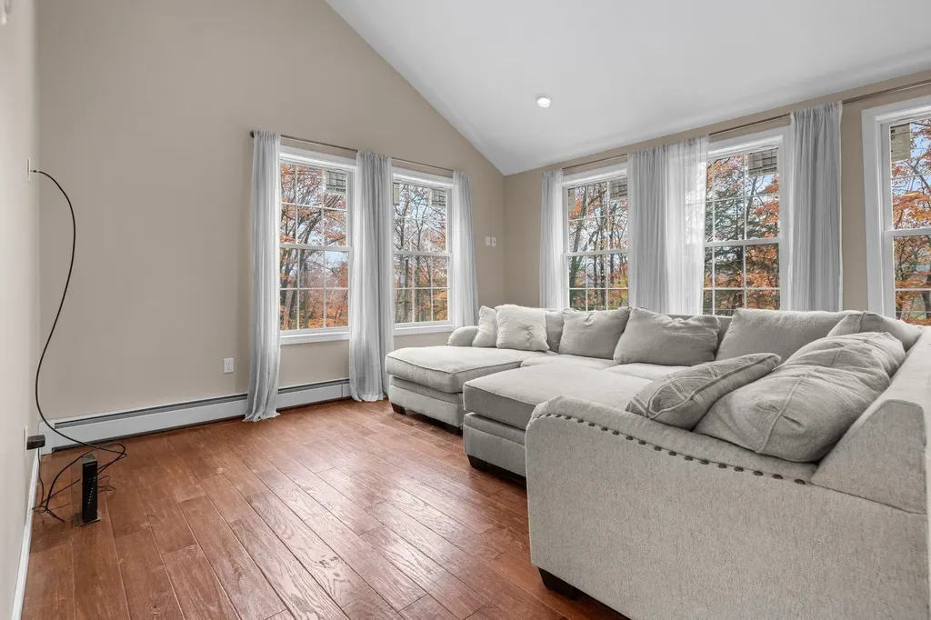 155 E Shore Drive Weare NH 03281