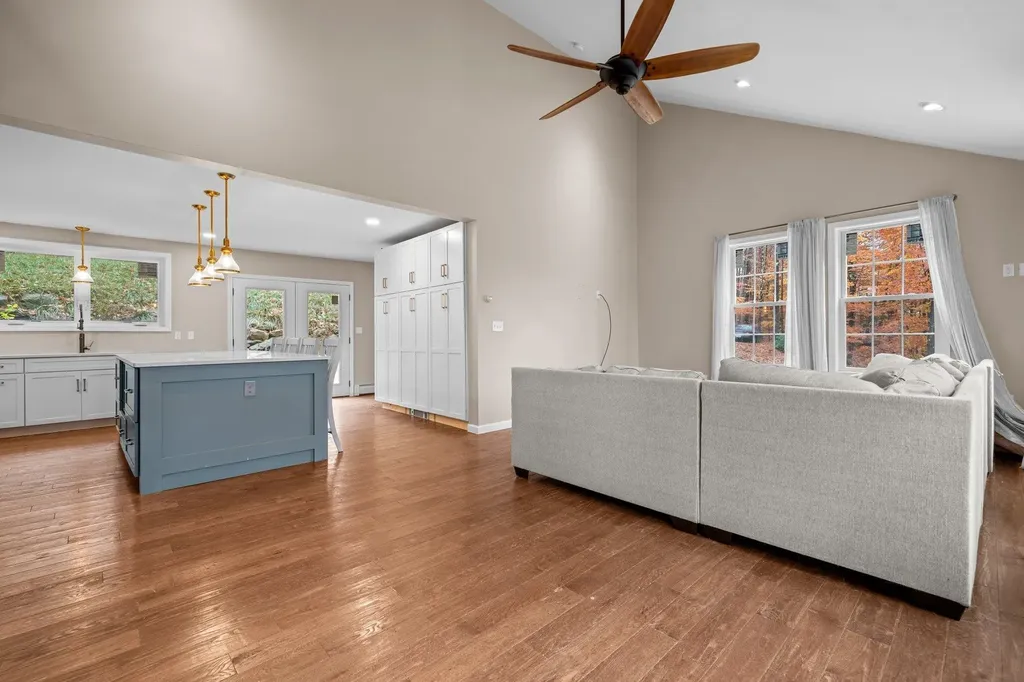 155 E Shore Drive Weare NH 03281