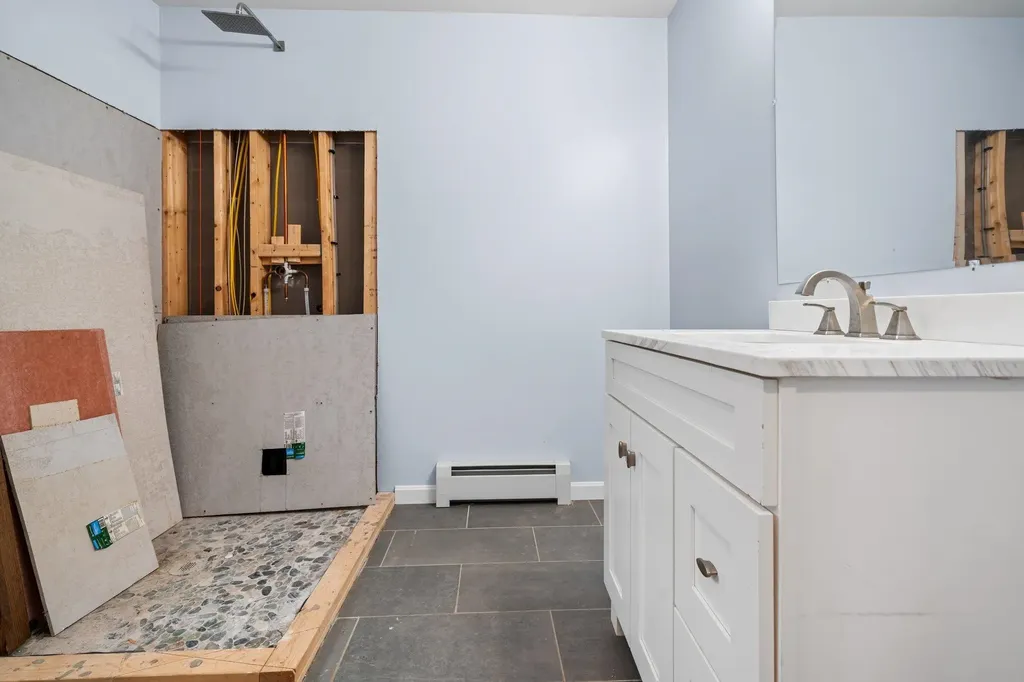 155 E Shore Drive Weare NH 03281