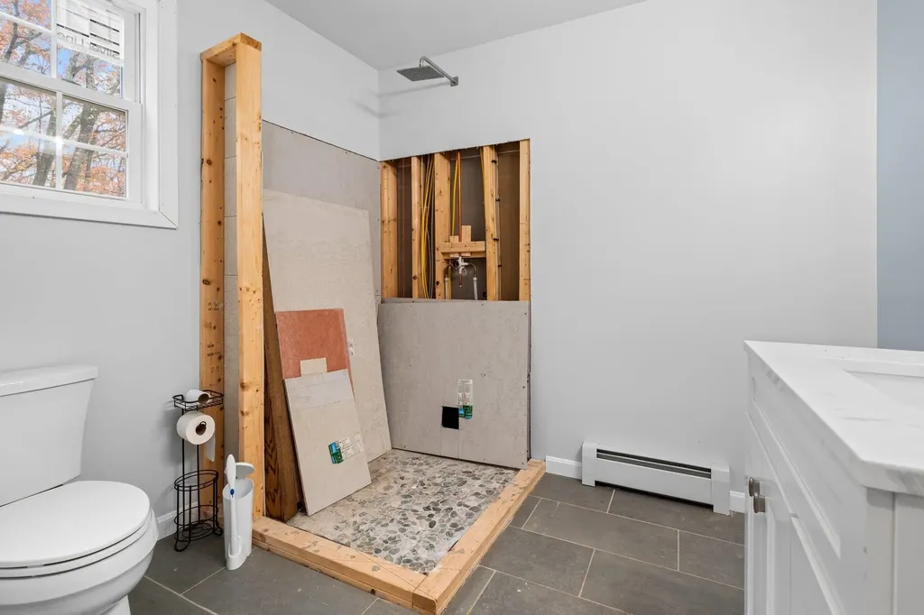 155 E Shore Drive Weare NH 03281