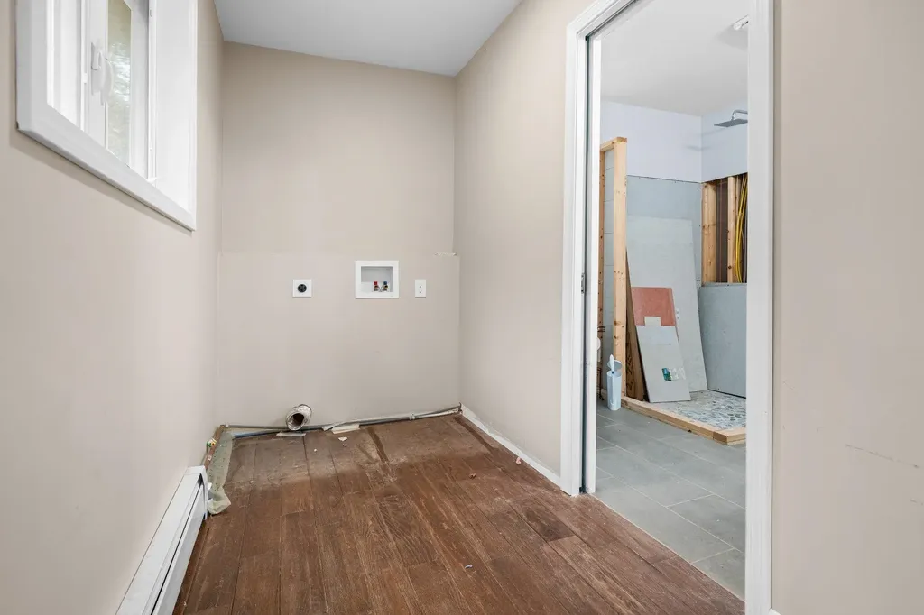 155 E Shore Drive Weare NH 03281