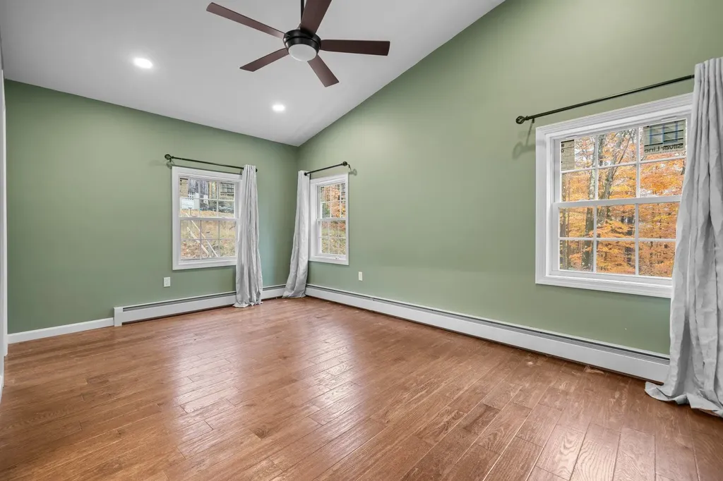 155 E Shore Drive Weare NH 03281