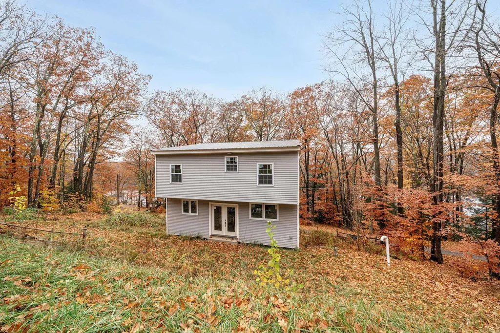 155 E Shore Drive Weare NH 03281