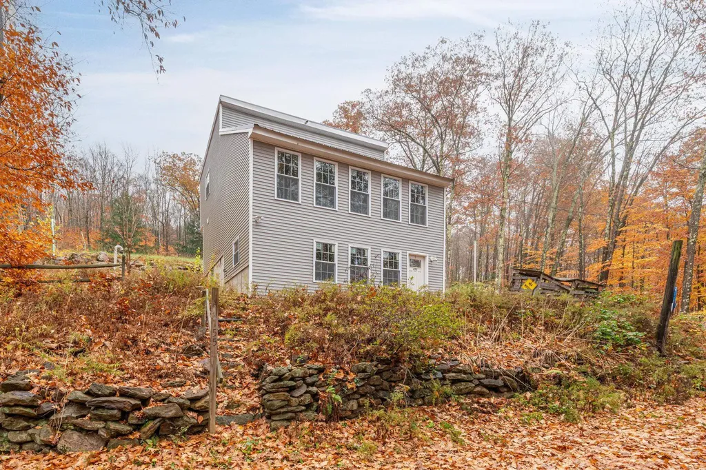 155 E Shore Drive Weare NH 03281