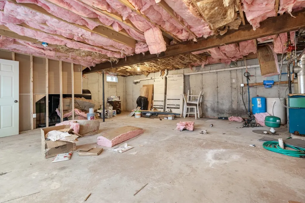 155 E Shore Drive Weare NH 03281