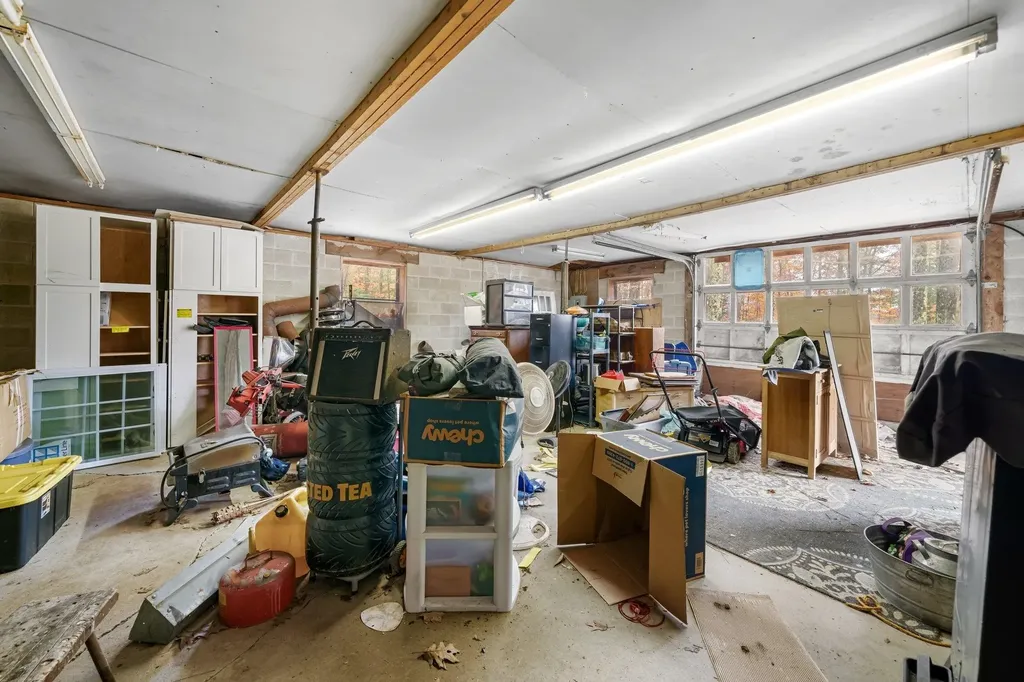 155 E Shore Drive Weare NH 03281