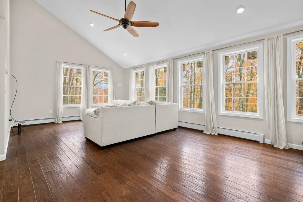 155 E Shore Drive Weare NH 03281