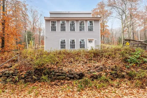 155 E Shore Drive Weare NH 03281
