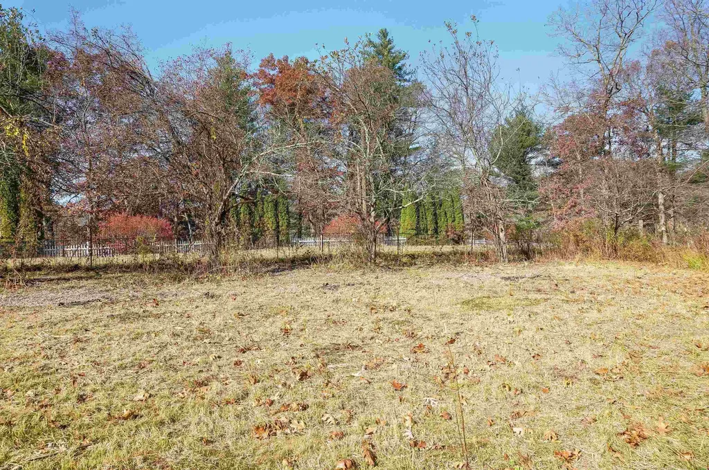 105 Nartoff Road Hollis NH 03049