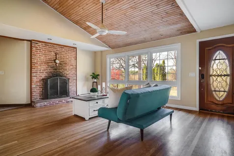 105 Nartoff Road Hollis NH 03049