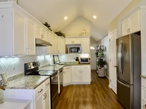 31 Henderson Road Gilford NH 03249