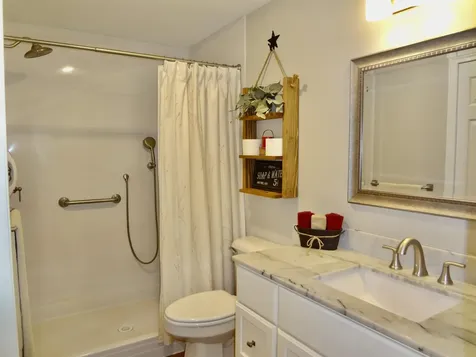 31 Henderson Road Gilford NH 03249