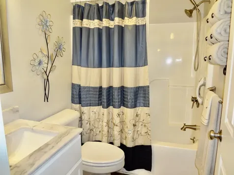 31 Henderson Road Gilford NH 03249