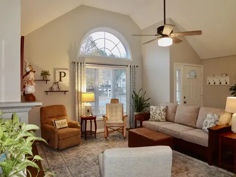 31 Henderson Road Gilford NH 03249