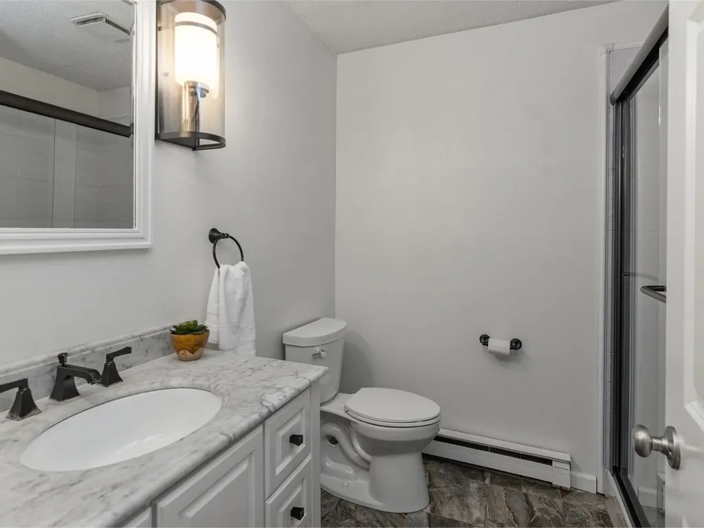 66 Twin Oaks Terrace South Burlington VT 05403