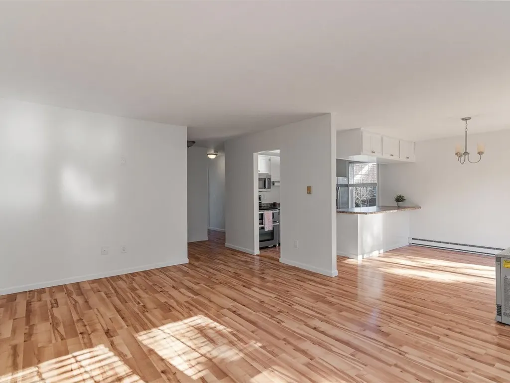 66 Twin Oaks Terrace South Burlington VT 05403