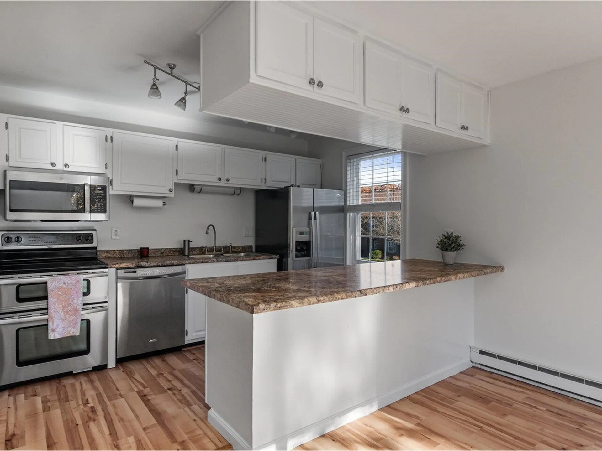 66 Twin Oaks Terrace South Burlington VT 05403