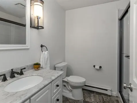 66 Twin Oaks Terrace South Burlington VT 05403