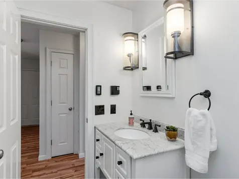 66 Twin Oaks Terrace South Burlington VT 05403