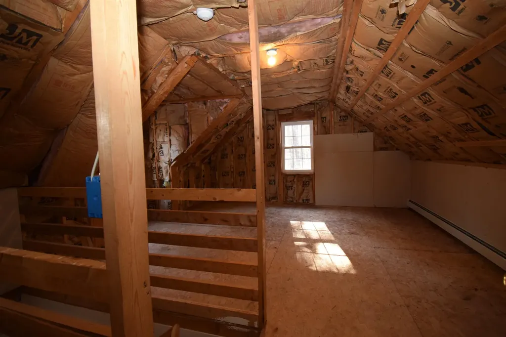 76 Ball Road Kingston NH 03848