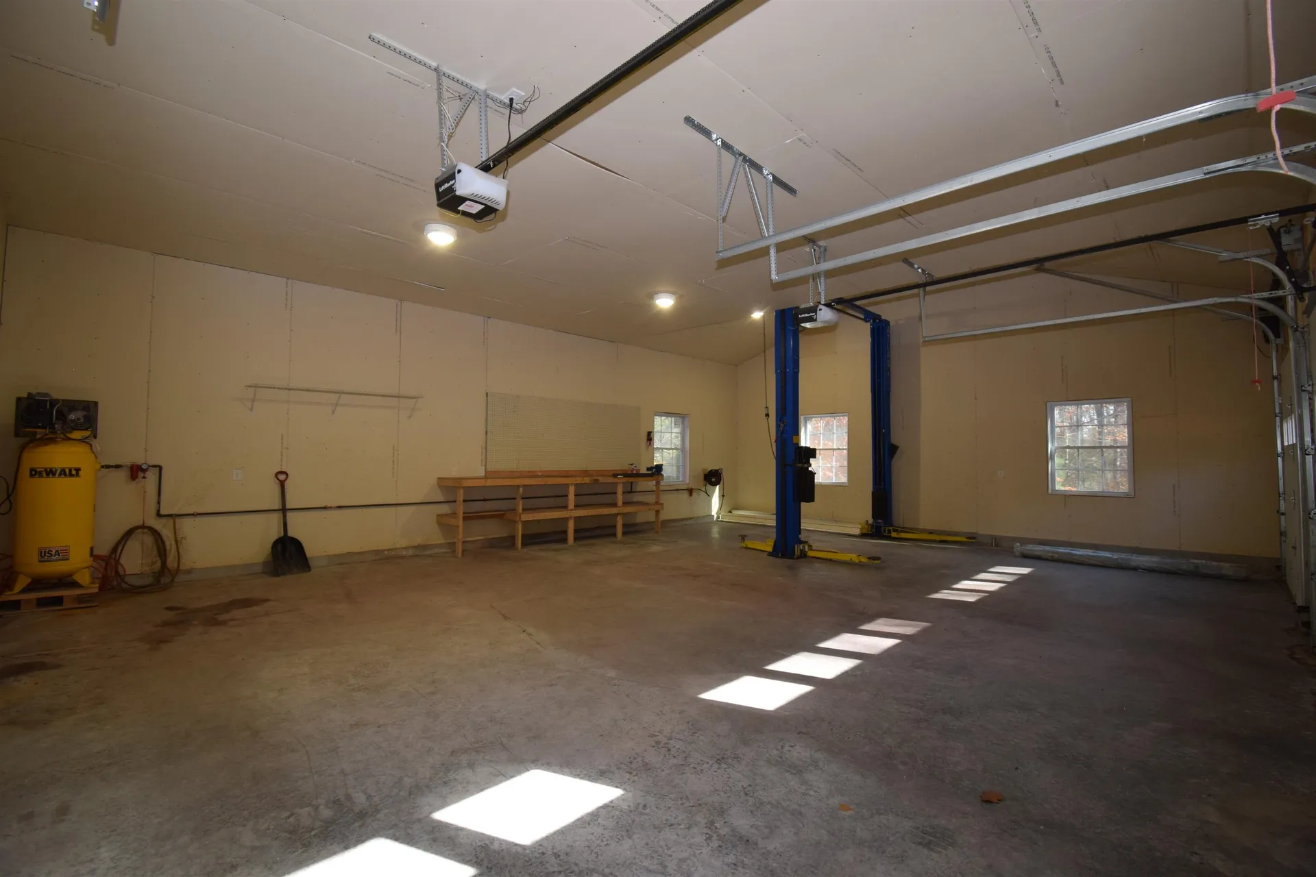 76 Ball Road Kingston NH 03848