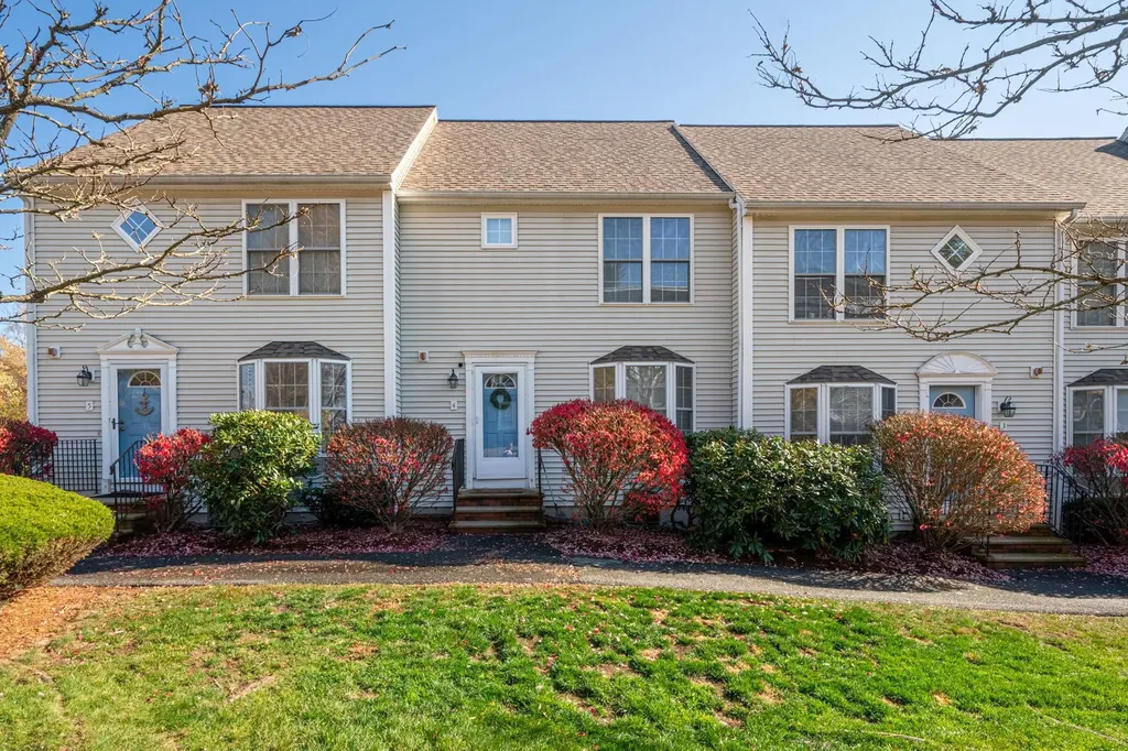 15 Elm Street Derry NH 03079