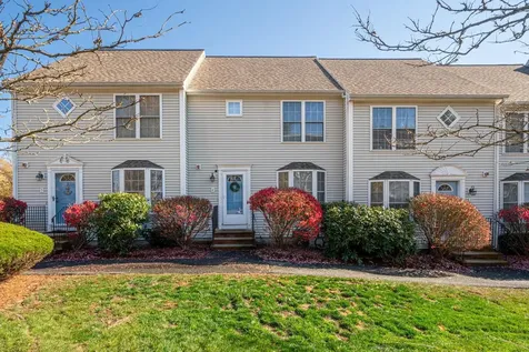 15 Elm Street Derry NH 03079