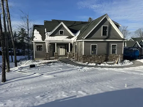 8 Deadreckoning Point Laconia NH 03246