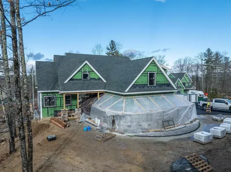 8 Deadreckoning Point Laconia NH 03246