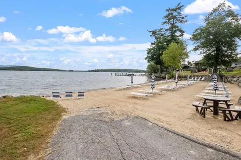 8 Deadreckoning Point Laconia NH 03246