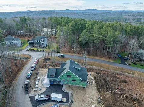 8 Deadreckoning Point Laconia NH 03246