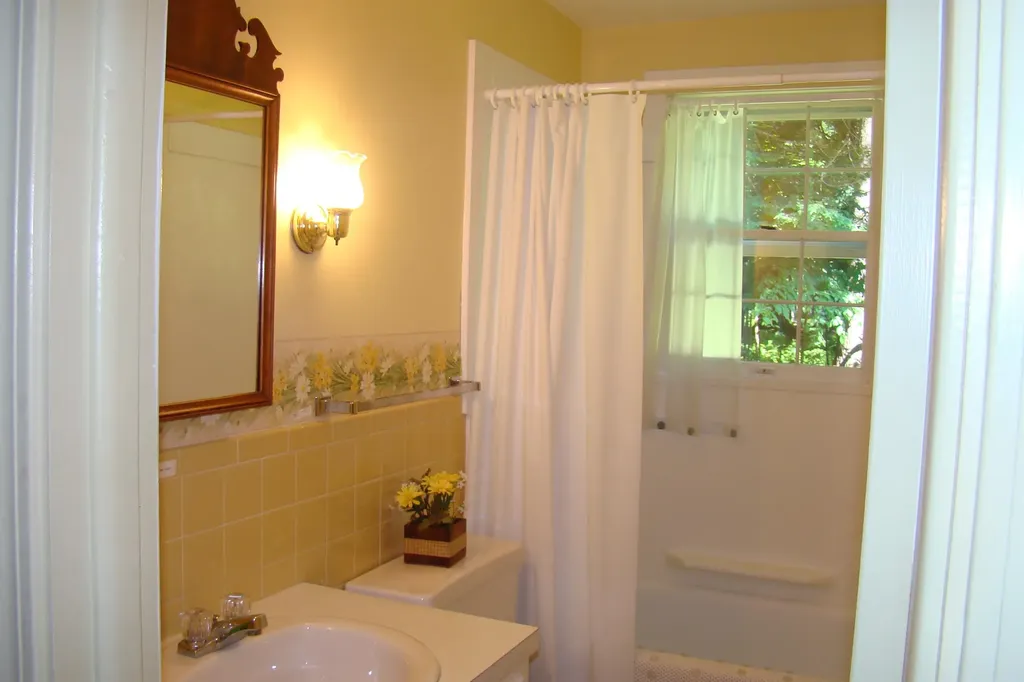 105 Red Hill Road Moultonborough NH 03254