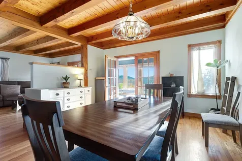 4 Herricks Cove Rockingham VT 05101