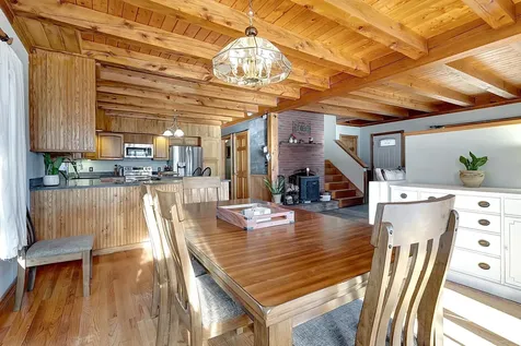 4 Herricks Cove Rockingham VT 05101